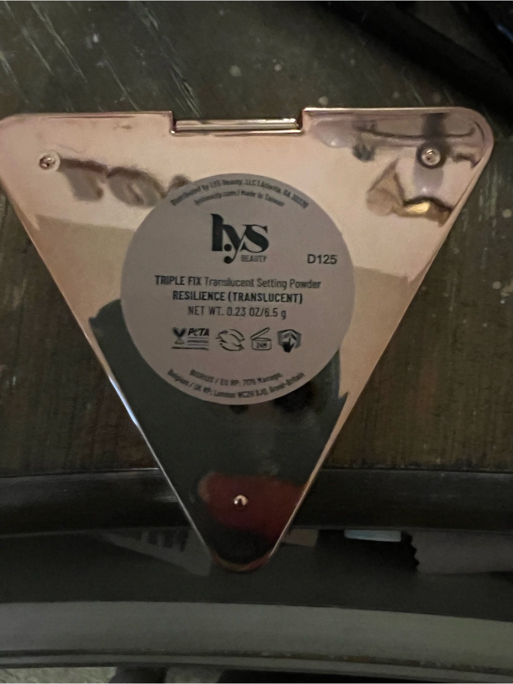 Triangular Pressed Setting Powder Compact - Cream Shade - Picture 2 of 2